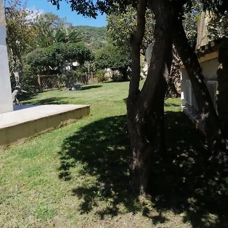 180 Mt Campulongu Beach, Con Giardino & Bbq